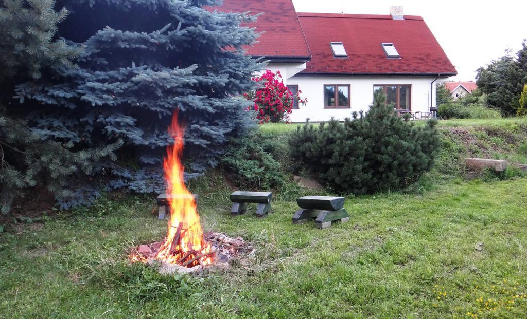 Villa Prazdninovy Dum - Pacl Červená Řečice Zimmer foto